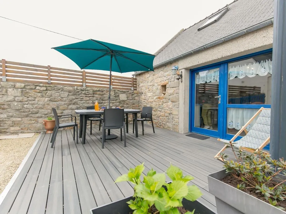Holiday Home Ty Kerveal - Tec210 By Interhome Santec